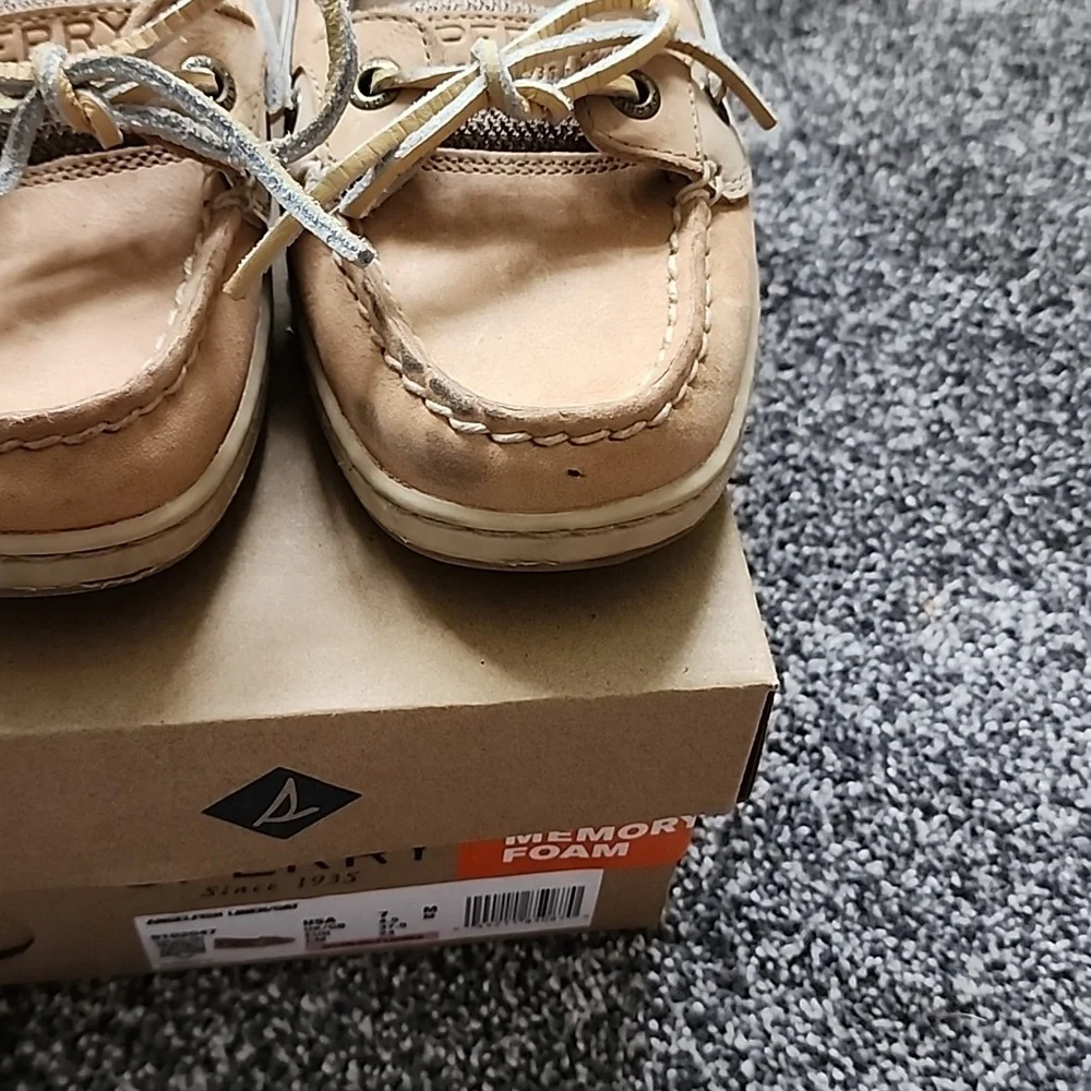 Sperry,s - Picture 6 of 8